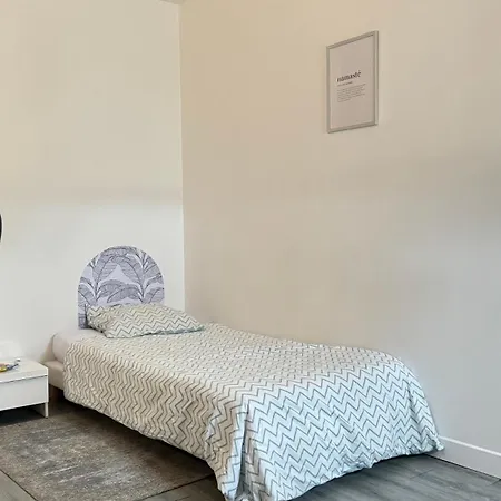Superbe Appartement Avec Terasse Et Parking Courcouronnes Extérieur photo